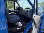 Ford Transit-12