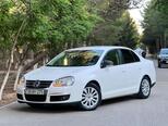 Volkswagen Jetta-1