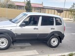 Chevrolet Niva-4