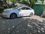 Hyundai Sonata-2