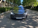 Hyundai Elantra-1