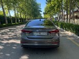Hyundai Elantra-4