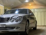Mercedes E 240-4