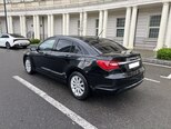 Chrysler 200-6