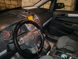 Opel Zafira-4