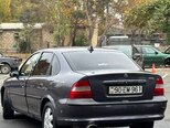 Opel Vectra-8