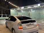 Toyota Prius-4