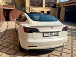 Tesla Model 3-5