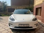 Tesla Model 3-2