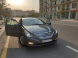 Hyundai Sonata-1