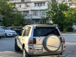 Toyota RAV4-4