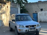 Toyota RAV4-6