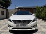 Hyundai Sonata-1