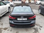 Hyundai Elantra-5