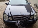 Mercedes E 240-2