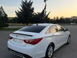 Hyundai Sonata-7
