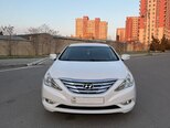 Hyundai Sonata-2