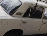 LADA (VAZ) 21011-2