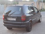 Opel Zafira-13