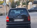 Opel Zafira-17
