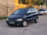 Opel Zafira-1
