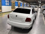 Volkswagen Polo-4