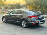 Hyundai Elantra-2