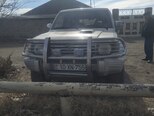 Mitsubishi Pajero-1