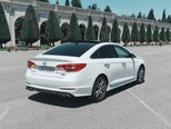 Hyundai Sonata-12