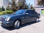 Mercedes E 240-3
