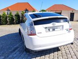Toyota Prius-2