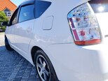 Toyota Prius-18