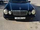 Mercedes E 220-1