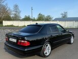 Mercedes E 270-3