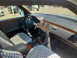 Mercedes E 290-6