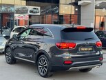 Kia Sorento-12