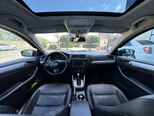 Volkswagen Jetta-11