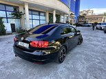 Volkswagen Jetta-9