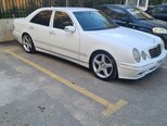 Mercedes E 240-1