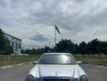 Mercedes E 220-5