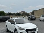 Hyundai Accent-1
