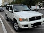 Nissan Pathfinder-1