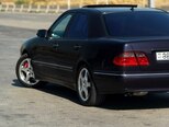 Mercedes E 270-3