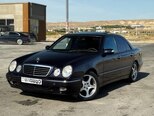 Mercedes E 270-1