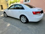 Hyundai Sonata-9