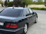 Mercedes E 220-5