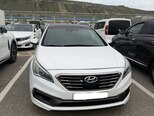 Hyundai Sonata-1