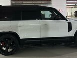 Land Rover Defender-6