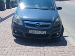 Opel Zafira-1
