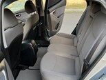 Hyundai Elantra-21